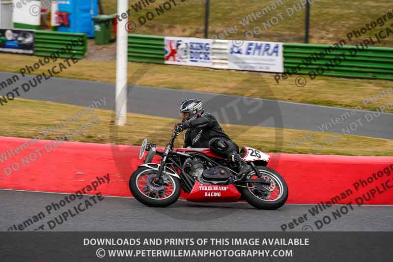 Vintage motorcycle club;eventdigitalimages;mallory park;mallory park trackday photographs;no limits trackdays;peter wileman photography;trackday digital images;trackday photos;vmcc festival 1000 bikes photographs